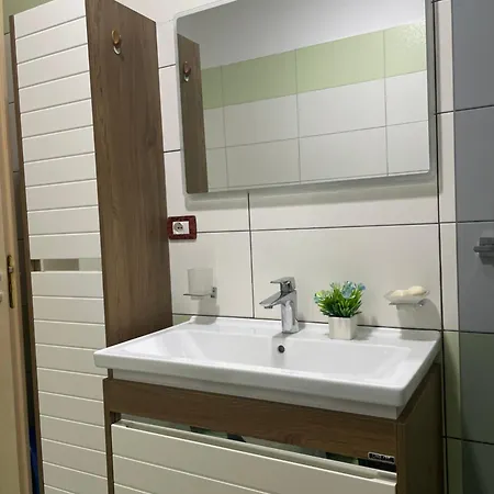 Luxury * Shkodër